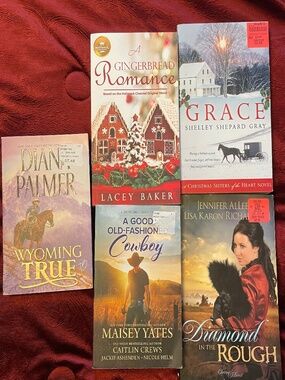 EUC/Very Good Bundle Romance Novels-5 Books